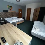 Tyrapol - Izby Hotel