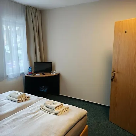 Tyrapol - Izby Hotel Oravská Lesná