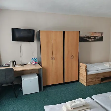Tyrapol - Izby Hotel 2*