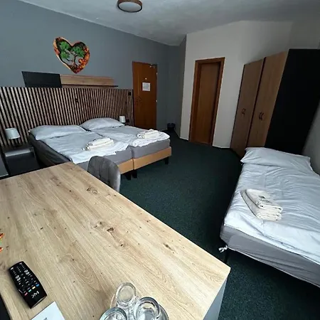 Tyrapol - Izby Hotel